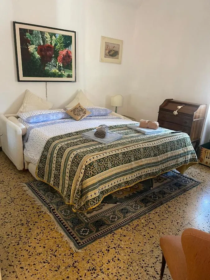 5 Cinque Terre Monolocale In Centro A La Spezia Hotel Italy